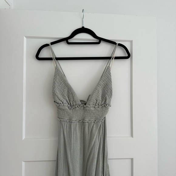 selling free people ‘heat haze’ maxi dress in sage ash - Picture 7 of 9